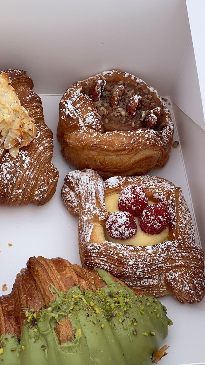 Bakery imagery featured on the Boulangerie Cécile website